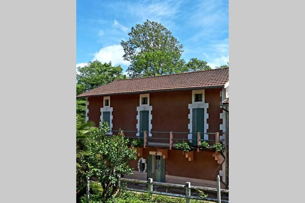 Maison Au Bord De La Riviere Dronne En Perigord Vert Saint-Front-la-Rivière Eksteriør billede
