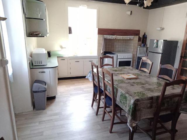 Maison Au Bord De La Riviere Dronne En Perigord Vert Saint-Front-la-Rivière Eksteriør billede